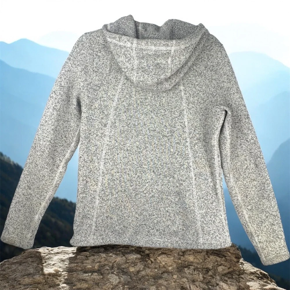 The North Face Women’s Small Light Gray Fleece Hooded Jacket / Zip Up Hoodie - Picture 3 of 10